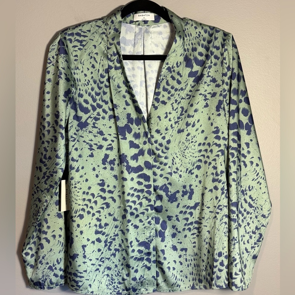 NWT Babaton Power Blouse in Abstract Print – Size M